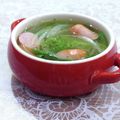 Yukiまむ's cooksnap of when they made 朝ごはんに。レタスのスープ.