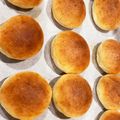 Ur1na's cooksnap of when they made ちょっと甘めのプチミルクパン♪.