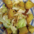 クックXMQHMU☆'s cooksnap of when they made さつまいもとキャベツの醤油炒め.