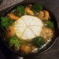 piAce's cooksnap of when they made ニンニクたっぷりカマンベールアヒージョ.