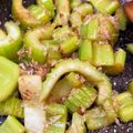 主婦1年目なつき's cooksnap of when they made お弁当にも♪セロリの炒め物.