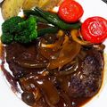 kiki☆cafe's cooksnap of when they made 煮込みハンバーグ.
