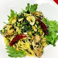 serafin's cooksnap of when they made 牡蠣と春菊のオイル仕立てパスタ.