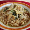 みきぽん日記's cooksnap of when they made にらだく博多もつ風ラーメン.