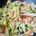 ♡マッキークッキング's cooksnap of when they made 鶏皮で｡｡｡ソース焼きそば.