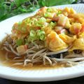 おしす's cooksnap of when they made 蒸しもやしのカニ玉乗せ☆.