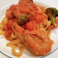 *けいこっこ*'s cooksnap of when they made 海老 トマトクリームパスタ.
