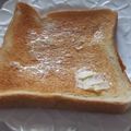 きらり流れ星's cooksnap of when they made シンプルバタートースト.