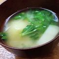 プルンバゴ's cooksnap of when they made じゃがいもとセロリの葉の味噌汁.