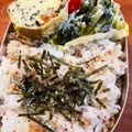 なーなちゃん's cooksnap of when they made ハマる♡炒めツナとゆかりのおにぎり.