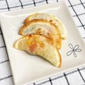 ゆづキッチン's cooksnap of when they made 余った餃子の皮deトマトチーズの包み揚げ.