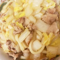 тakuмasa✩。's cooksnap of when they made 豚肉と白菜の煮込みうどん.