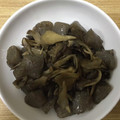 かおり♡♡♡'s cooksnap of when they made まいたけとこんにゃくの甘辛炒め.