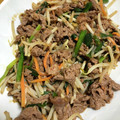 ☆hiroppy☆'s cooksnap of when they made 牛肉ともやしニラとえのきのオイスター炒め.