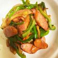 ×ハチ×'s cooksnap of when they made 簡単副菜！ピーマンとウインナーの甘辛炒め.