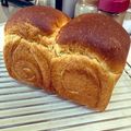 もん母ちゃん's cooksnap of when they made HB使用 もっちりミルク山型食パン.