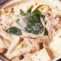 miemiemam's cooksnap of when they made 鶏ごぼうのまろやか白だし豆乳鍋.