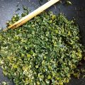 マキマキ913's cooksnap of when they made 葉付き大根1本使いきり①大根葉のふりかけ.