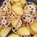 かぼちゃとマヨネーズ's cooksnap of when they made れんこんとじゃがいものきんぴら.