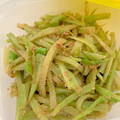 CHISA☆ごはん♪'s cooksnap of when they made ブロッコリーの茎でごま和え とても簡単よ.