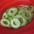 はじこファミリー's cooksnap of when they made リングに♪時短で出来る簡単ゴーヤの種取り.