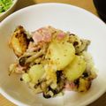ariyuch's cooksnap of when they made ベーコンとしめじのチーズジャーマンポテト.