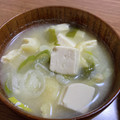 お塩と砂糖's cooksnap of when they made 長ネギとわかめと豆腐と揚げのみそ汁.