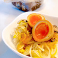柚子♡⸝⸝⸝'s cooksnap of when they made 長ネギとサバ缶漬け半熟煮卵丼♪.