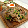 だりりラブ's cooksnap of when they made 豚肉とじゃがいもとニラのオイスター炒め.