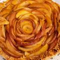 ・なつ・'s cooksnap of when they made ホールで華やかな薔薇＊バラのアップルパイ.