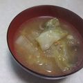 きらり流れ星's cooksnap of when they made キャベツと胡麻のみそ汁。.