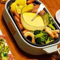 moyusu873's cooksnap of when they made ホットプレートで！簡単チーズフォンデュ.