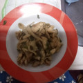 クック22R4QK☆'s cooksnap of when they made 簡単節約♪むね肉と舞茸のたまポン炒め.