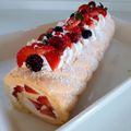 nyapple's cooksnap of when they made ビスキュイ生地で苺のロールケーキ.
