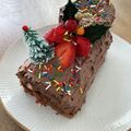 Yuriiimama's cooksnap of when they made クリスマスケーキ★簡単ブッシュドノエル.