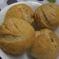 saki1010's cooksnap of when they made １００％全粒粉の丸パン（ゴマ・フルーツ）.