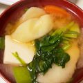 クックmichi☆♪'s cooksnap of when they made ほうれん草&玉ねぎとじゃが芋のお味噌汁.