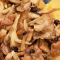 greenbeen's cooksnap of when they made 余った材料で！豚ときのこのバター炒め.