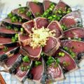在宅勤務のおじさん's cooksnap of when they made 鰹タタキ のっけ盛り.