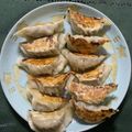 クック050QNU☆'s cooksnap of when they made 裏技で簡単プロの味！肉汁溢れる焼き餃子.