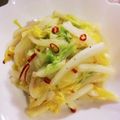 ぽんﾁｬﾝ☆'s cooksnap of when they made 大量消費！簡単♪白菜deペペロンチーノ風.