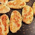 喜八＆Hacchi's cooksnap of when they made 離乳食後期＊手づかみじゃがいもツナおやき.
