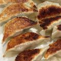 ごろごろメイ's cooksnap of when they made 手作り羽つきニラ餃子　（焼き方付き）.