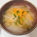 s's cooksnap of when they made 大根と人参のみそ汁☆.