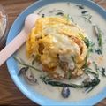 よっちとラッキー's cooksnap of when they made オムライスのホワイトソースがけ☆クリーム.