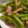 りょーーーちん's cooksnap of when they made サヤインゲンとしめじの炒め煮.