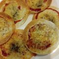 さぁ★たぁ★'s cooksnap of when they made 餃子の皮×とろけるチーズでミニおつまみ.