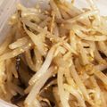 Tswana's cooksnap of when they made レンチンもやしの塩昆布ナムル.