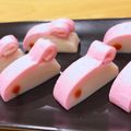 ママメイン！時々子供's cooksnap of when they made 簡単に☆かまぼこ飾り切り「うさぎ」.