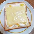 ＊なぁ＊'s cooksnap of when they made 簡単★チーズケーキ風トースト.